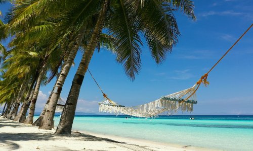 Filipiny - wycieczka objazdowa (5) plaża i hamak.jpg